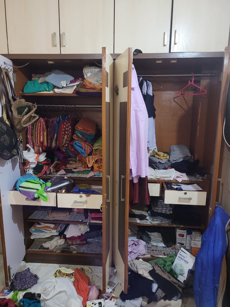 महापुरुषांच्या विचारांचे अनुकरण करा : दिलीप महाजन