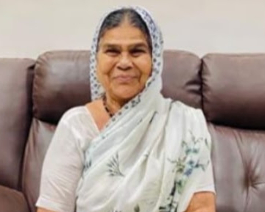 पर्यावरण टिकवण्यासाठी ‘झाडे लावा’ उपक्रम अग्रहक्काने राबवा ः डॉ. जाधव 
