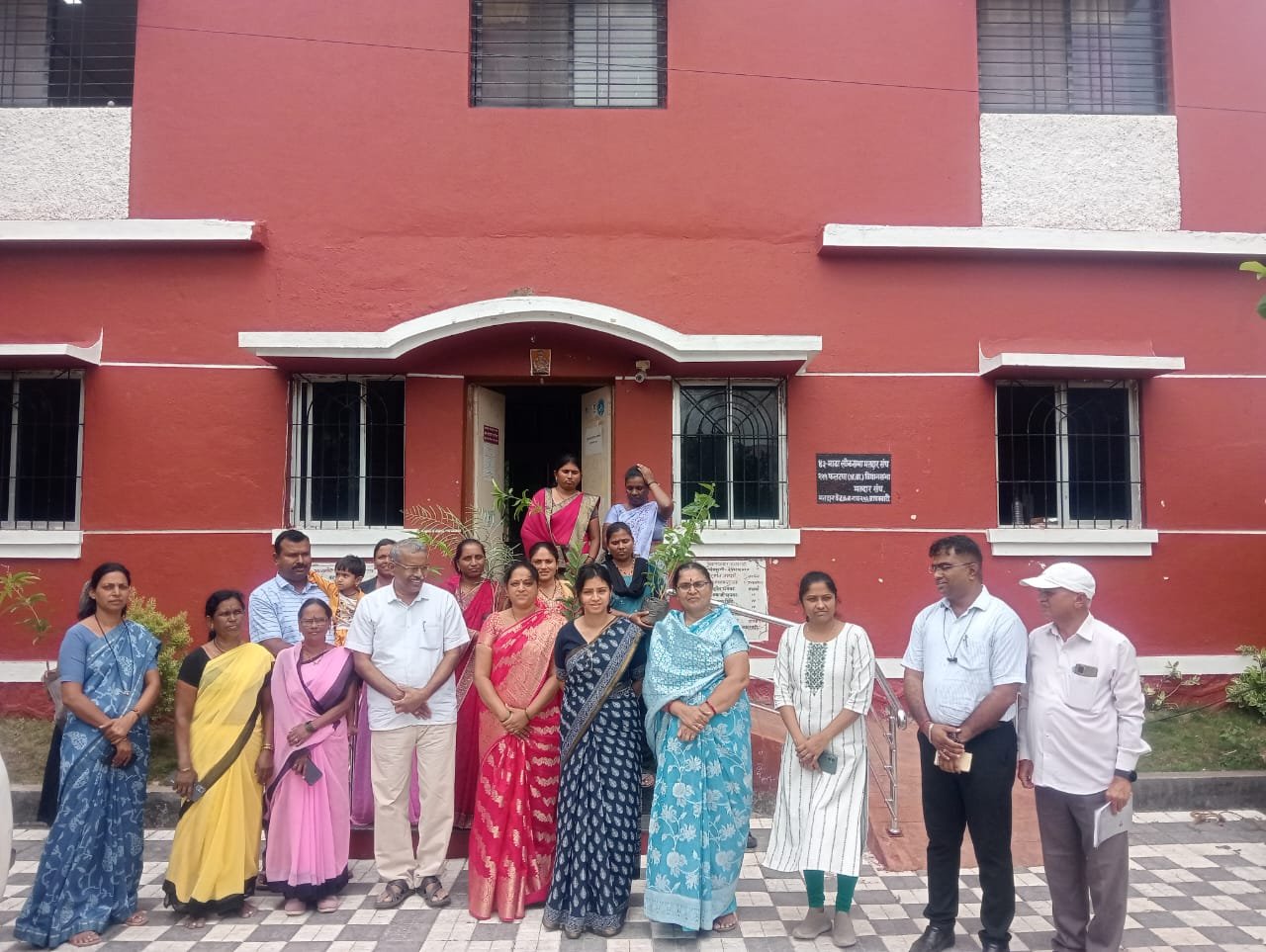 वृक्ष लागवड काळाची गरज : श्रीमती याशनी नागराजन