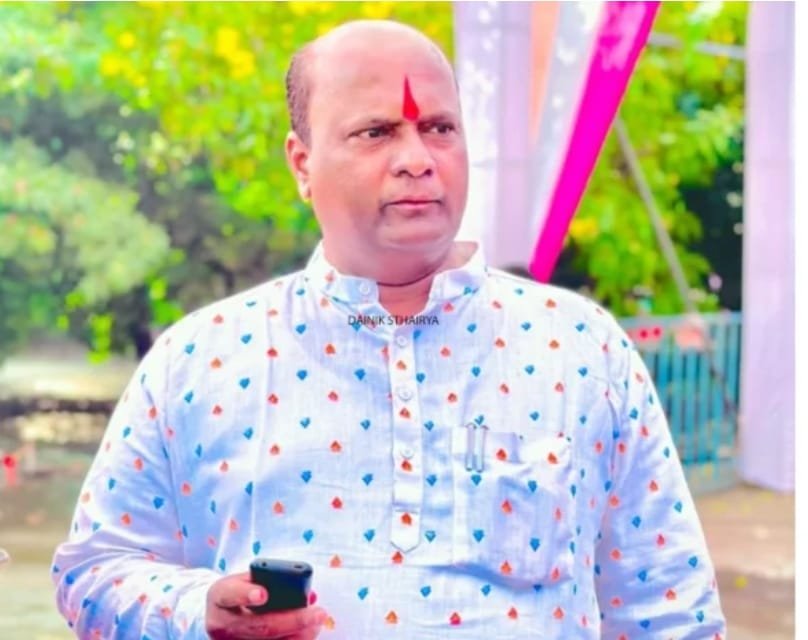 राजकारण गेलं चुलीत... नंदकुमार मोरे यांचा पहाटे 1 वाजून 56 मिनिटांचा शेवटचा व्हाट्सअप मेसेज 