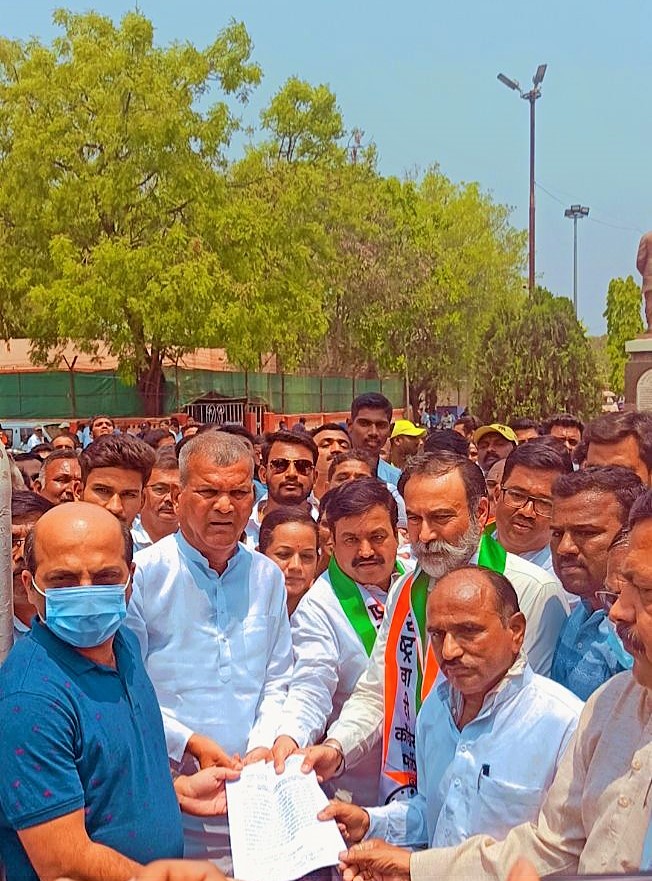 मायणीत वकिलाच्या घरी चोरी