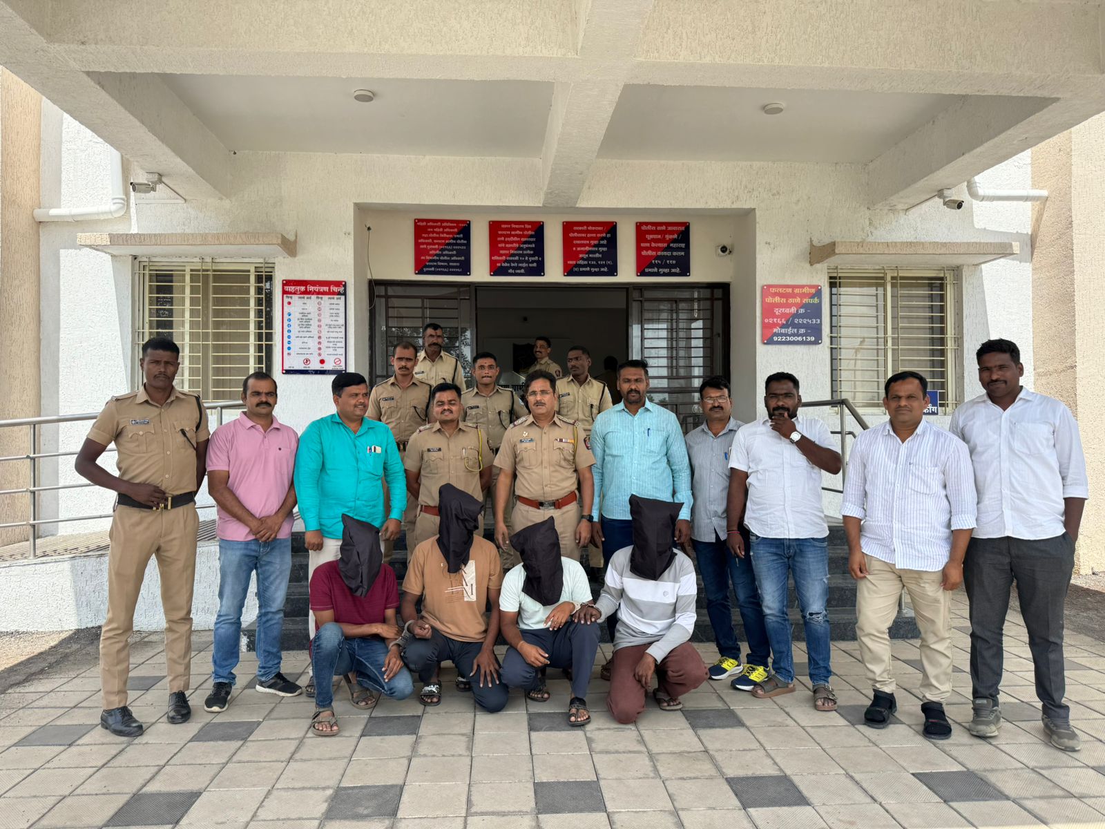 अमली पदार्थ व अग्निशास्त्र गाडीमध्ये ठेवून खोट्या गुन्ह्यात अडकवणारी टोळी जेरबंद : फलटण ग्रामीण पोलिसांची कामगिरी 