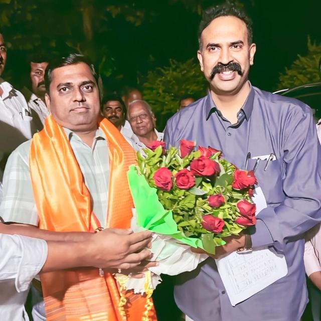 पर्सनॅलिटीनुसार निवडा हँडबॅग