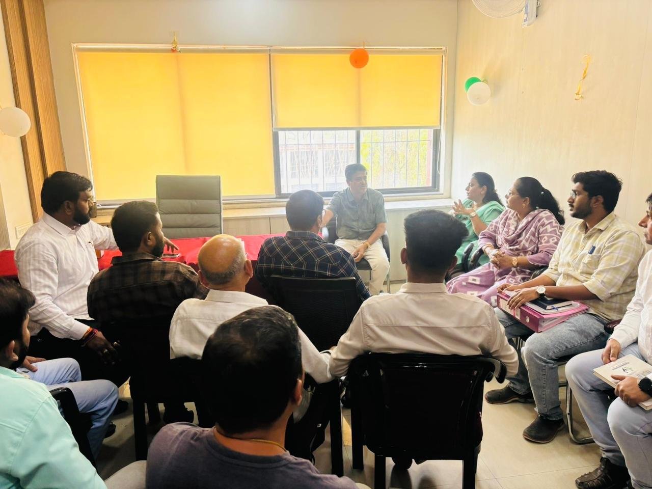 फलटणमध्ये डॉ. बाबासाहेब आंबेडकर व महावीर जयंती नियोजनासाठी संयुक्त बैठक संपन्न : जयंती मार्गातील रस्त्यांची कामे तातडीने पूर्ण करा 