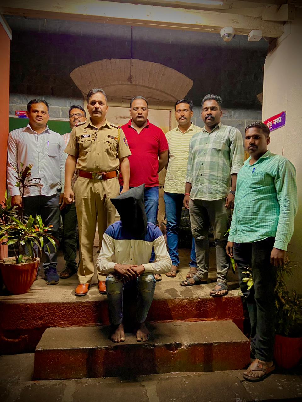 गुन्ह्यातील फरार आरोपी जेरबंद - फलटण पोलिसांची कामगिरी 
