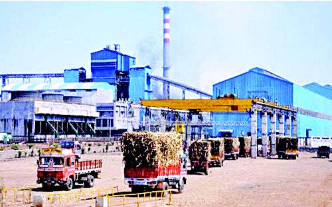 श्रीराम जवाहर साखर कारखाना फलटणच्या बेकायदेशीर वसुलीने वाहतूकदार देशोधडीला