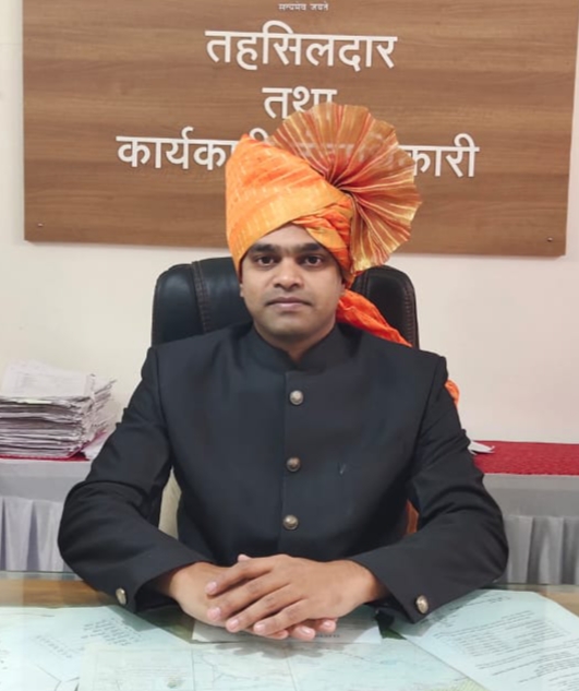 फलटणमध्ये ७/१२ उतारा सुधारणा मोहीम :  नागरिकांनी संधी घ्यावी  ; तहसीलदार डॉ. अभिजित जाधव